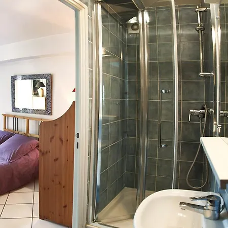 Apartment Lepic Paris